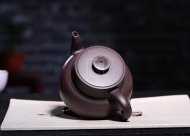 《金砂納?！纷夏嘧仙安鑹厝止すに嚸佬g(shù)師宜興原礦紫砂喝茶壺