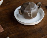 《八方納?！? title=